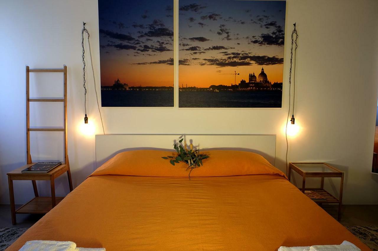 Lively Castello Comfort Room Private Bath & Privacy Venedig Exteriör bild